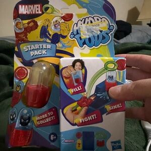 Marvel Hydro Pups Starter Pack - Red and Blue Capsules